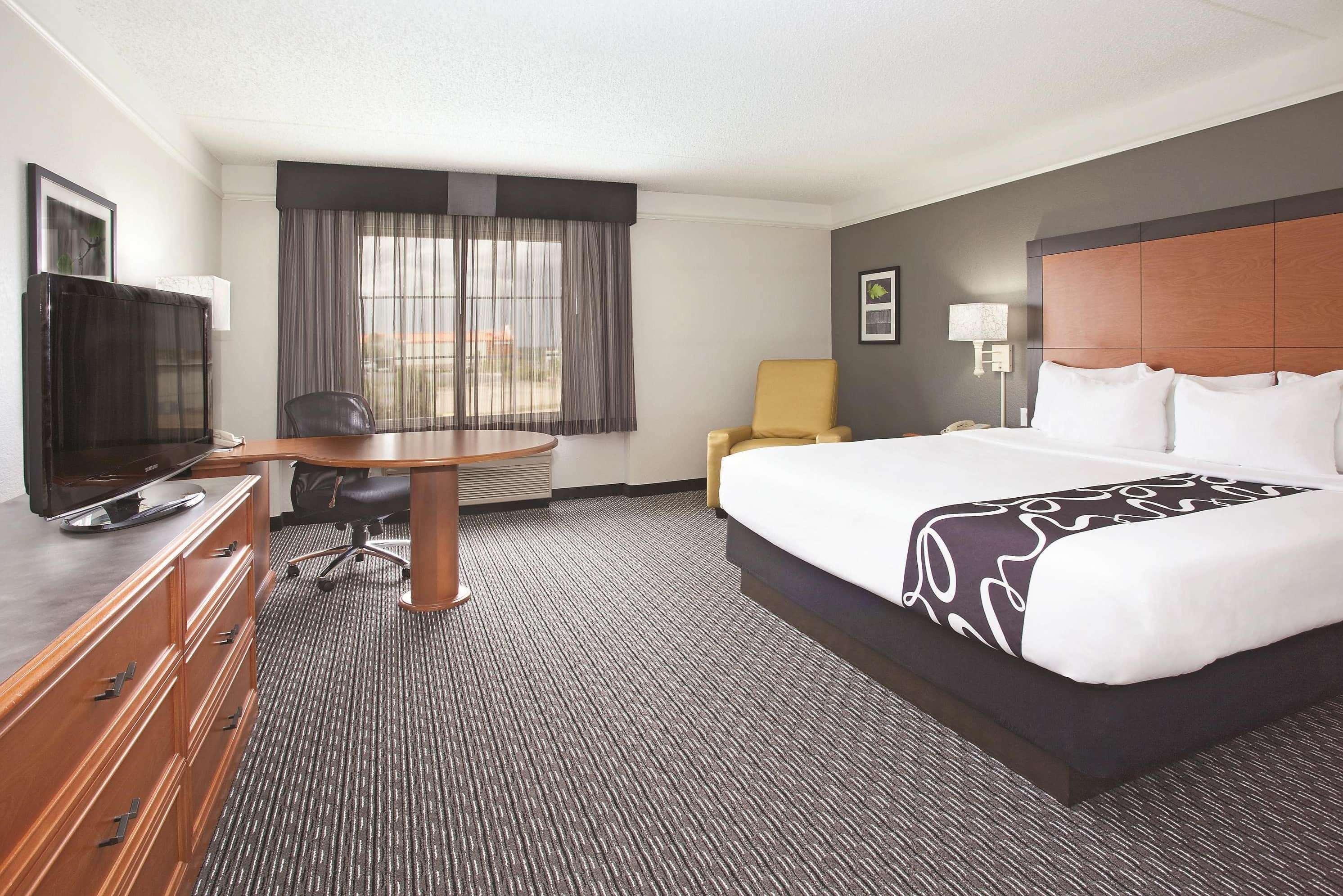 La Quinta By Wyndham Pueblo Hotel Eksteriør billede