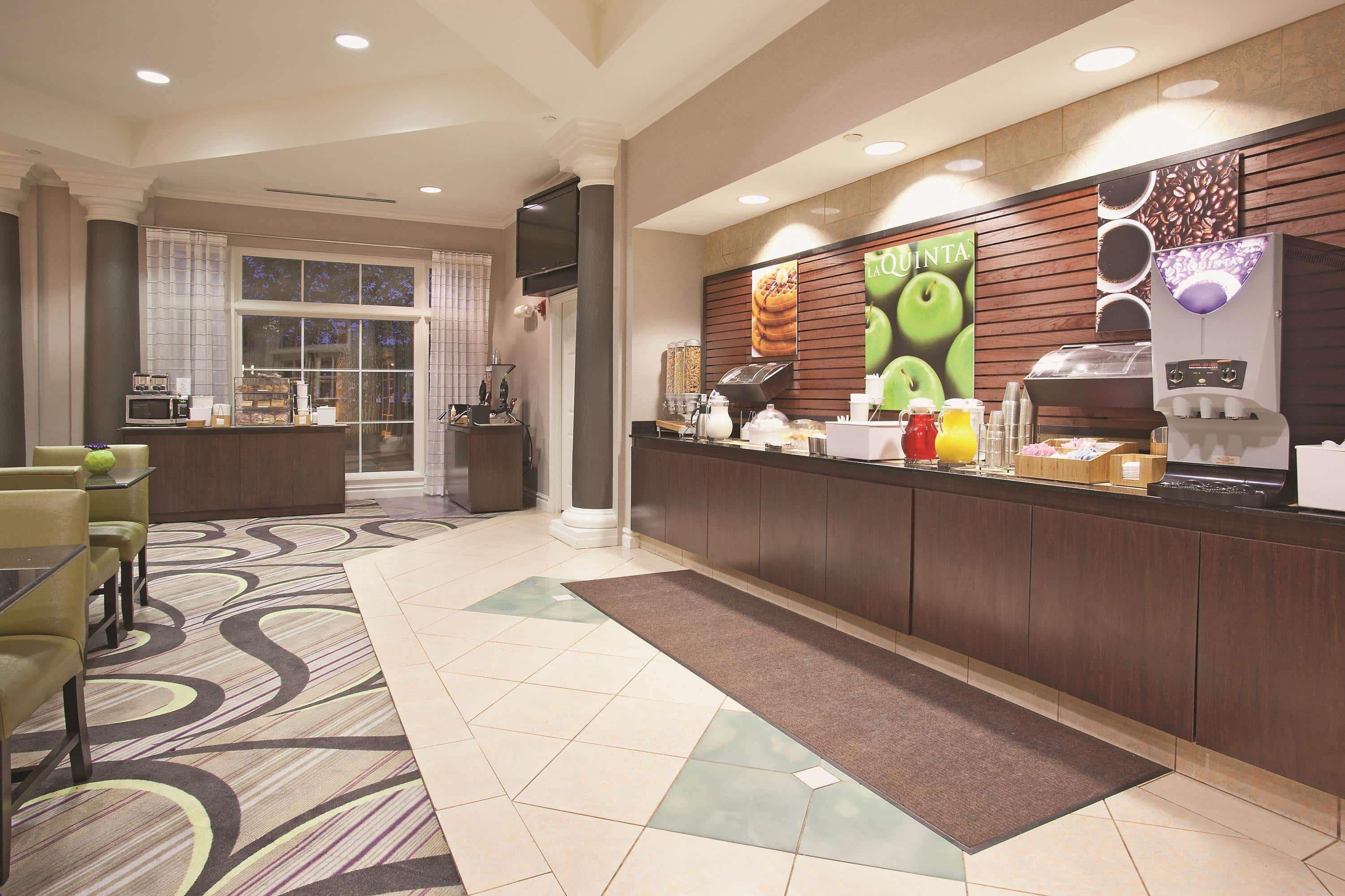 La Quinta By Wyndham Pueblo Hotel Eksteriør billede