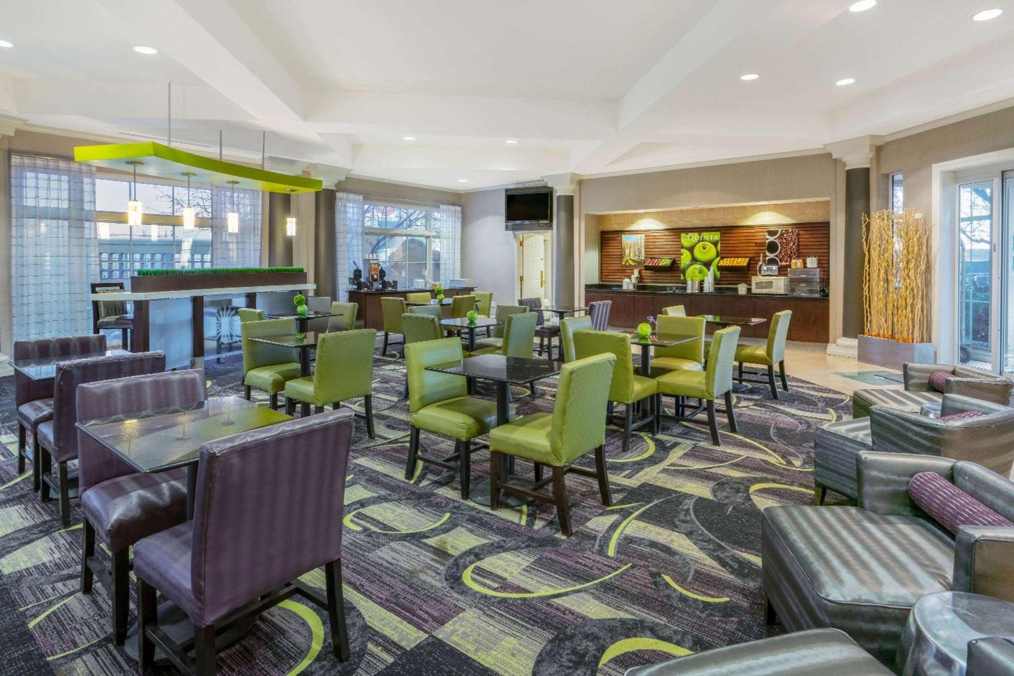La Quinta By Wyndham Pueblo Hotel Eksteriør billede